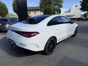 MERCEDES-BENZ CLA 350 AMG Line 4matic