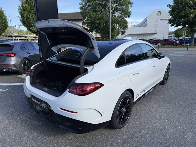 MERCEDES-BENZ CLA 350 AMG Line 4matic