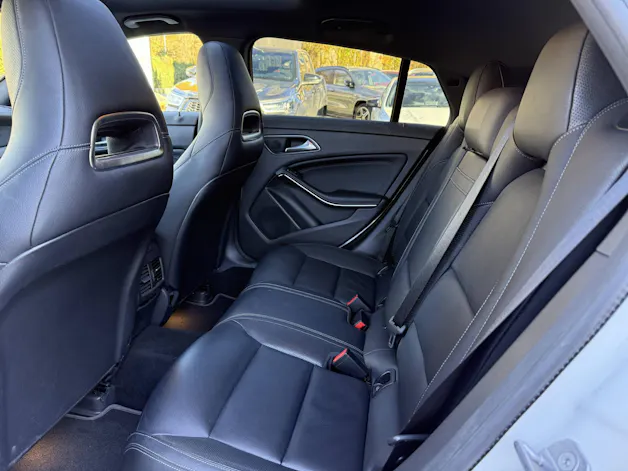 MERCEDES-BENZ CLA 45 AMG 4m Shooting Brake