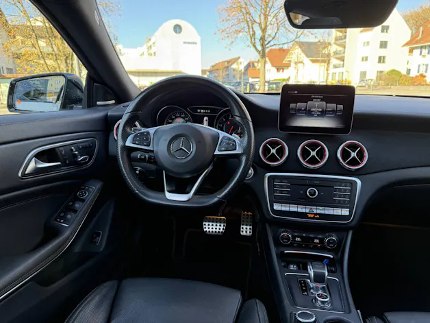 MERCEDES-BENZ CLA 45 AMG 4m Shooting Brake