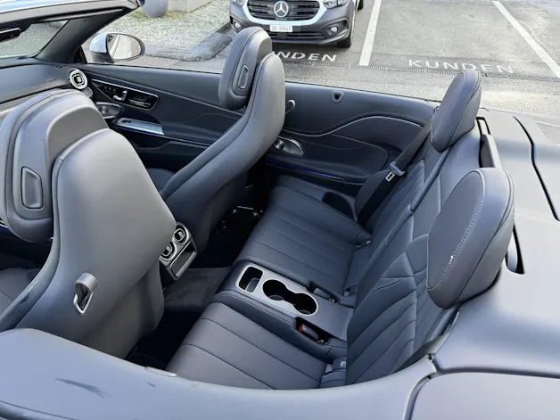 MERCEDES-BENZ CLE 200 AMG Line 4matic Cabriolet