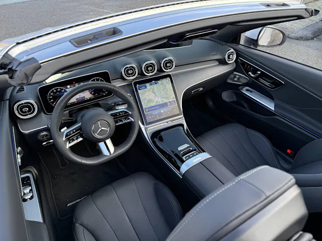 MERCEDES-BENZ CLE 200 AMG Line 4matic Cabriolet