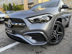 MERCEDES-BENZ GLA 250 e EQ Star AMG Line