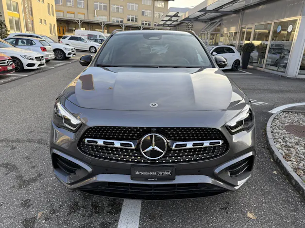 MERCEDES-BENZ GLA 250 e EQ Star AMG Line