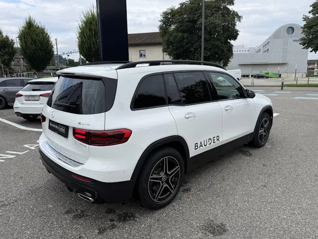 MERCEDES-BENZ GLB 220 AMG Line 4matic