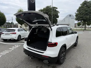 MERCEDES-BENZ GLB 220 AMG Line 4matic
