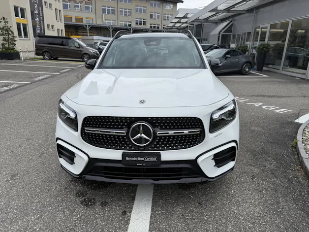 MERCEDES-BENZ GLB 220 AMG Line 4matic