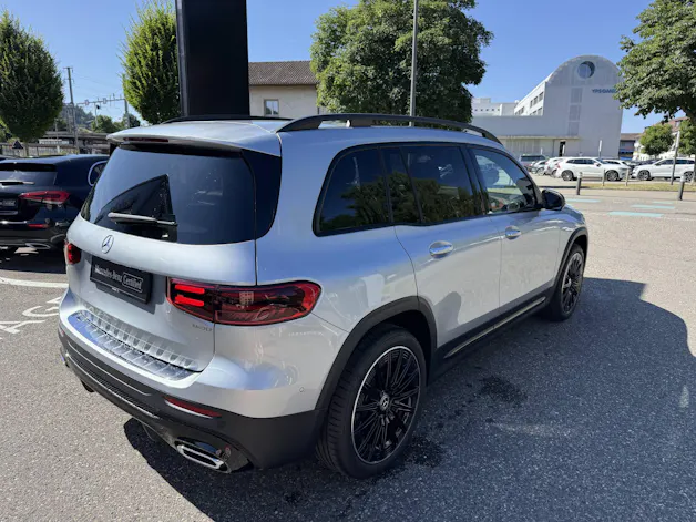 MERCEDES-BENZ GLB 220 AMG Line 4matic