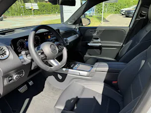 MERCEDES-BENZ GLB 220 AMG Line 4matic
