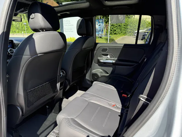 MERCEDES-BENZ GLB 220 AMG Line 4matic