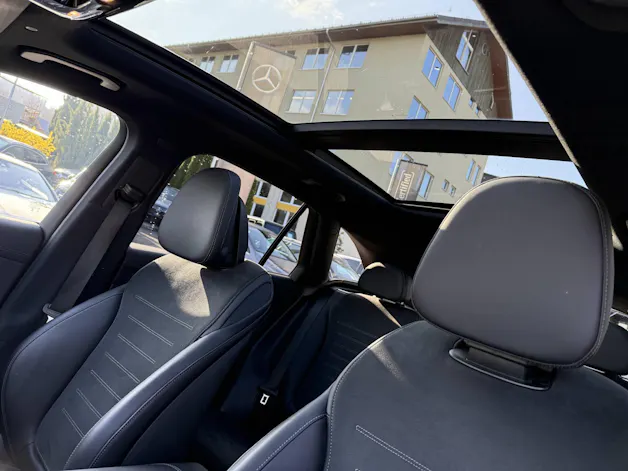 MERCEDES-BENZ GLC 300 e AMG Line 4matic