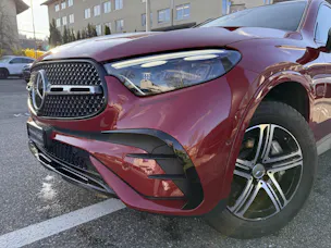 MERCEDES-BENZ GLC 300 e AMG Line 4matic