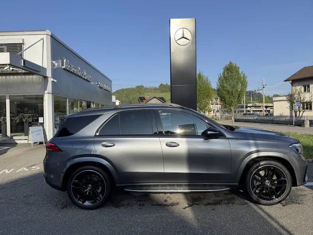 MERCEDES-BENZ GLE 300 d AMG Line 4matic