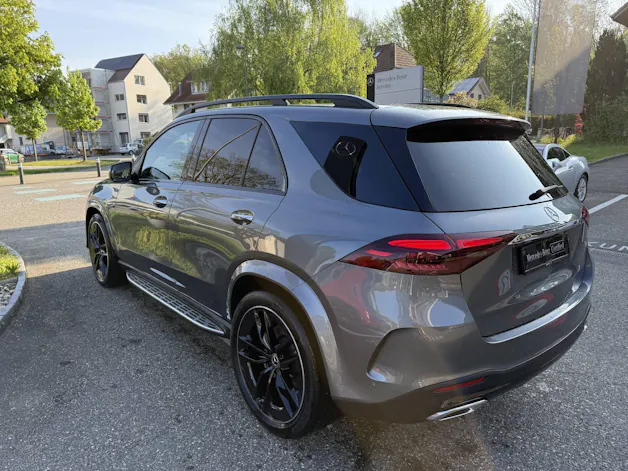 MERCEDES-BENZ GLE 300 d AMG Line 4matic