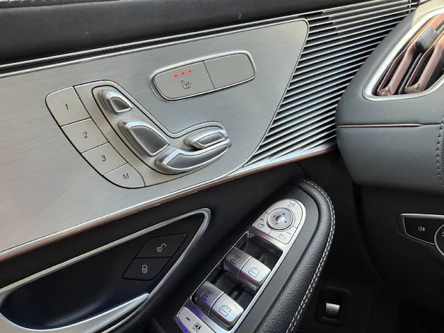 MERCEDES-BENZ EQC 400 AMG Line 4matic