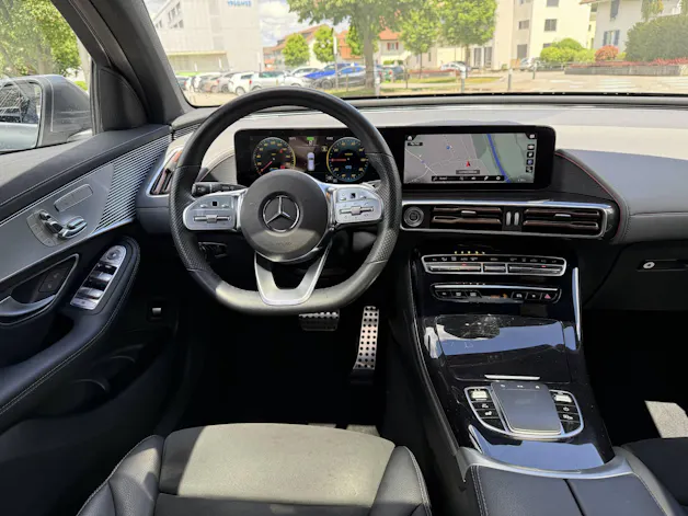 MERCEDES-BENZ EQC 400 AMG Line 4matic