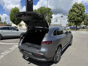 MERCEDES-BENZ EQC 400 AMG Line 4matic