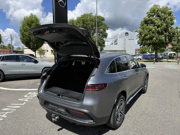MERCEDES-BENZ EQC 400 AMG Line 4matic