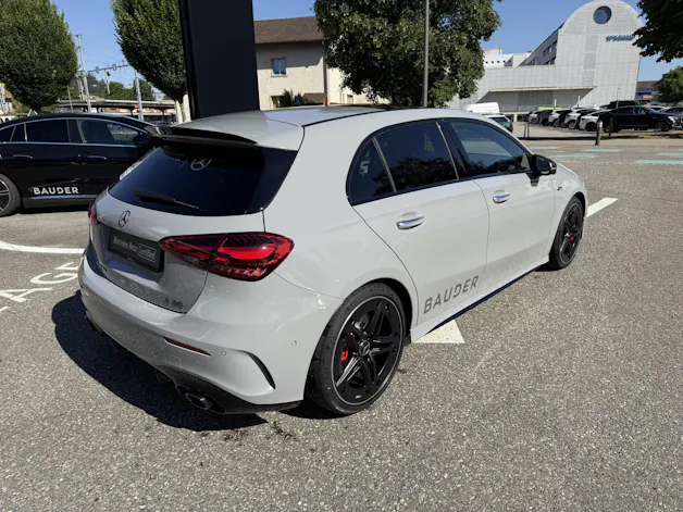 MERCEDES-BENZ A 35 AMG 4matic