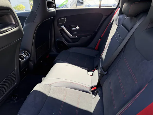 MERCEDES-BENZ A 35 AMG 4matic