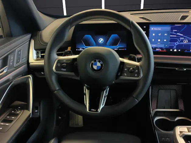 BMW X1 U11 23i xDrive paddles