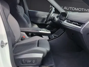 BMW X1 U11 23i xDrive paddles