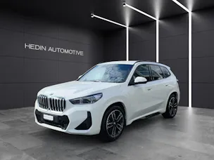 BMW X1 U11 23i xDrive paddles