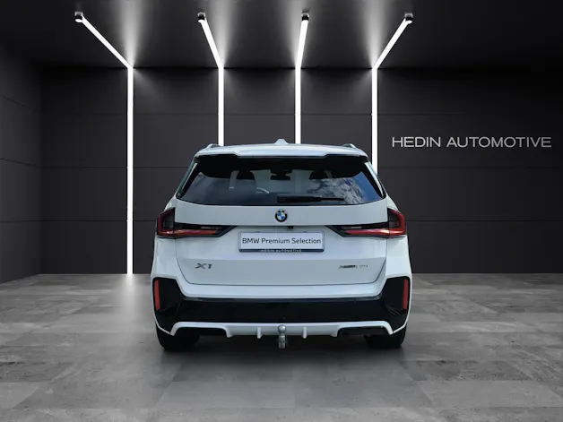 BMW X1 U11 23i xDrive paddles