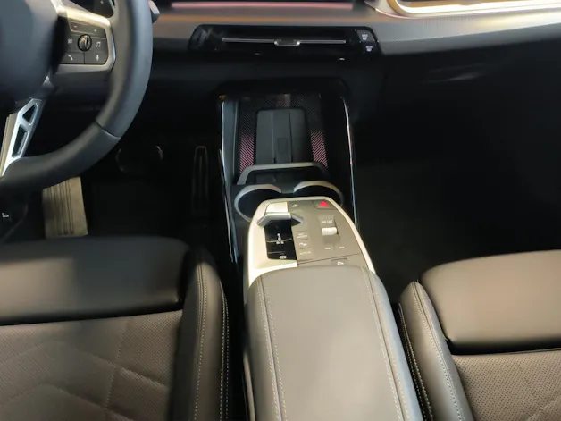 BMW X1 U11 23i xDrive paddles