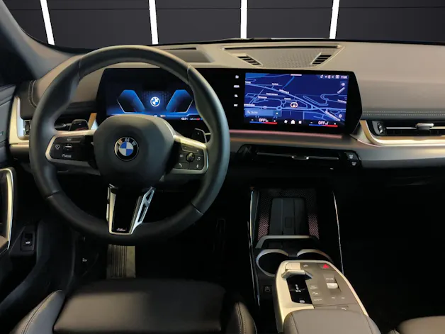 BMW X1 U11 23i xDrive paddles