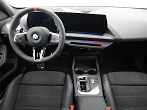 https://vehicle.imgix.net/4476786/5dde6b85-0754-430f-b36d-38b4b007d2ca.jpg
