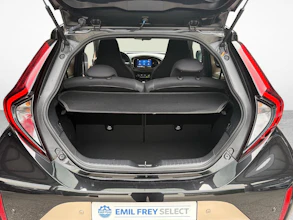 https://vehicle.imgix.net/4476794/767fd5cb-d4c2-42e1-82b1-916175794d53.jpg