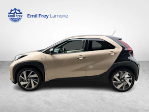 https://vehicle.imgix.net/4476794/7c483fbe-849a-488c-b76e-10164a201a7c.jpg