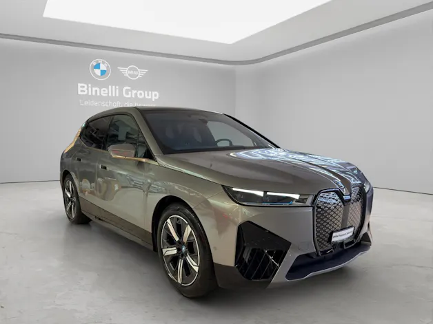 BMW iX xDrive50 SportPaket