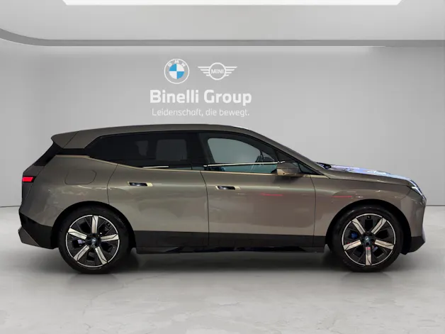 BMW iX xDrive50 SportPaket