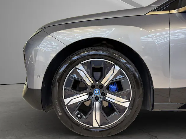 BMW iX xDrive50 SportPaket