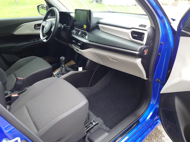 Suzuki Swift 1.2 Sakura Top Hybrid 4x4