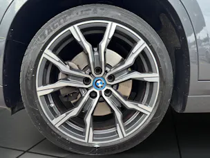 BMW 25e xDrive M SPORTPAKET