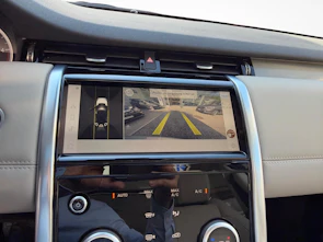 Fahrzeugbild LAND ROVER Discovery Sport 2.0 TD4 165 SE