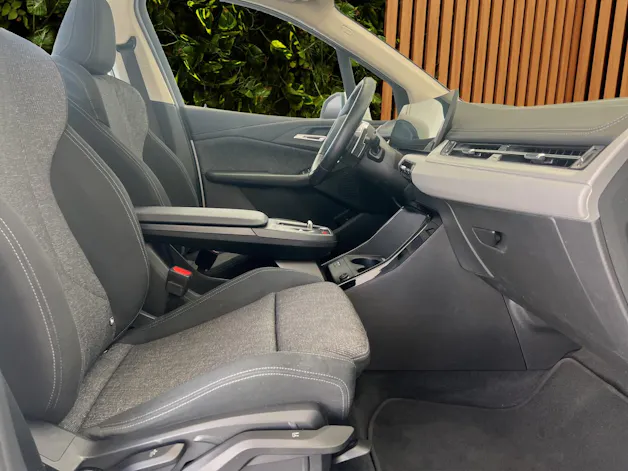 BMW 230e xDrive Active Tourer (CH)β½ + π