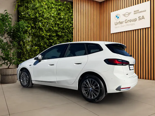 BMW 230e xDrive Active Tourer (CH)β½ + π