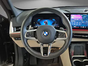 BMW X1 U11 18i sDrive paddles