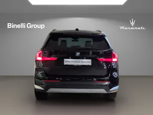 BMW X1 U11 18i sDrive paddles