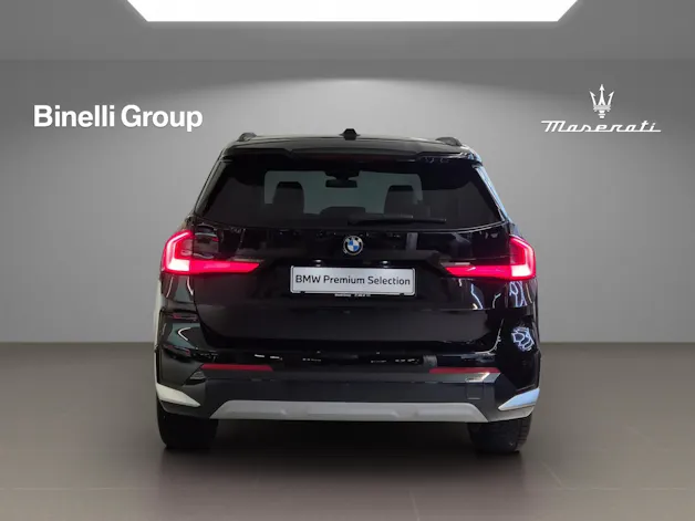 BMW X1 U11 18i sDrive paddles