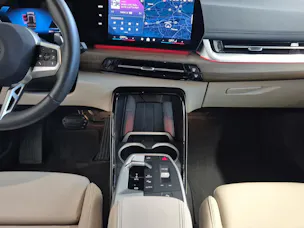 BMW X1 U11 18i sDrive paddles