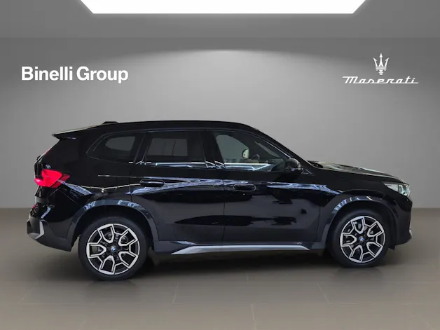 BMW X1 U11 18i sDrive paddles