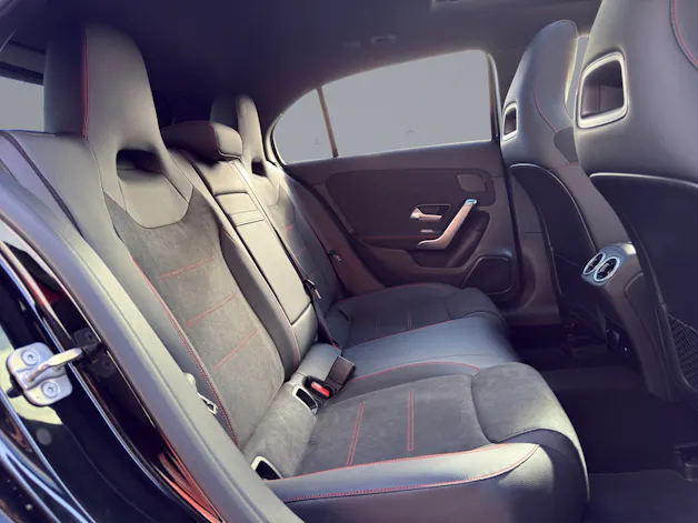 MERCEDES-BENZ A-Klasse W177 A 220 AMG Line 4m