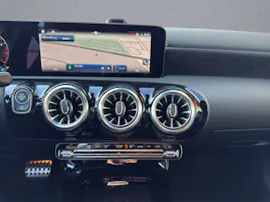 MERCEDES-BENZ A-Klasse W177 A 220 AMG Line 4m