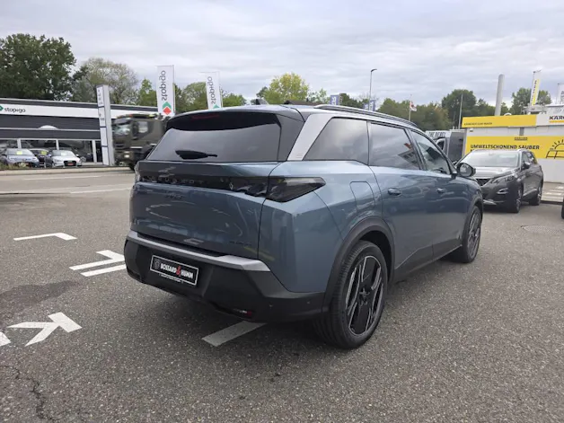PEUGEOT 5008 1.6 PHEV 225 GT Exclusive