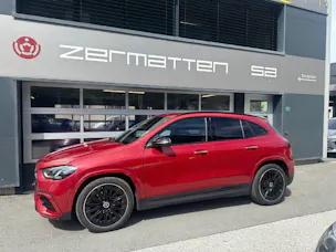 MERCEDES-BENZ GLA 220 AMG Line 4matic (CH)